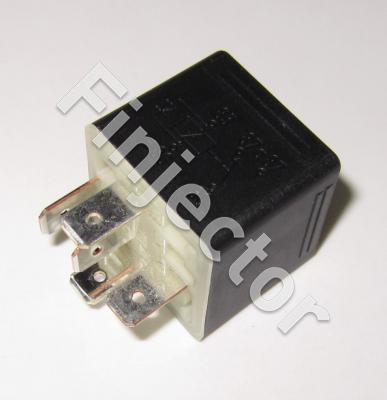 Bosch change over RELAY 24V 10/20A, with diode